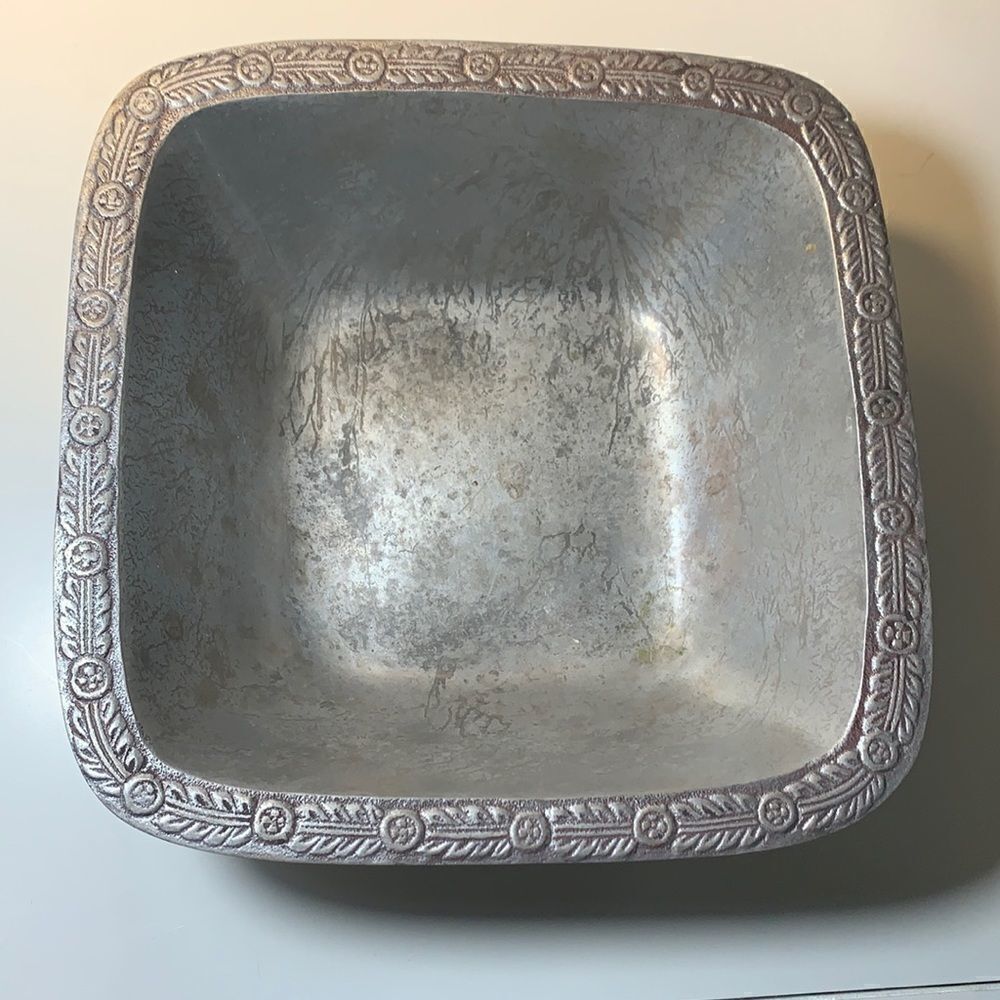 Joseph Abboud India Heavy Silver Tone Accent Bowl